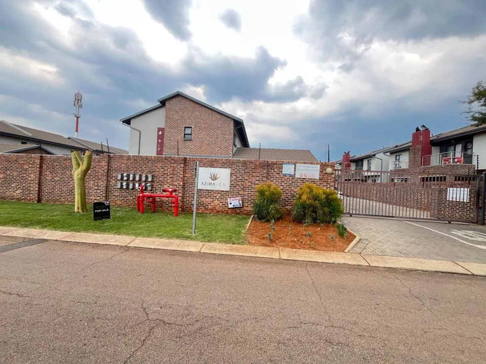 3 Bedroom Townhouse for sale in Doornpoort