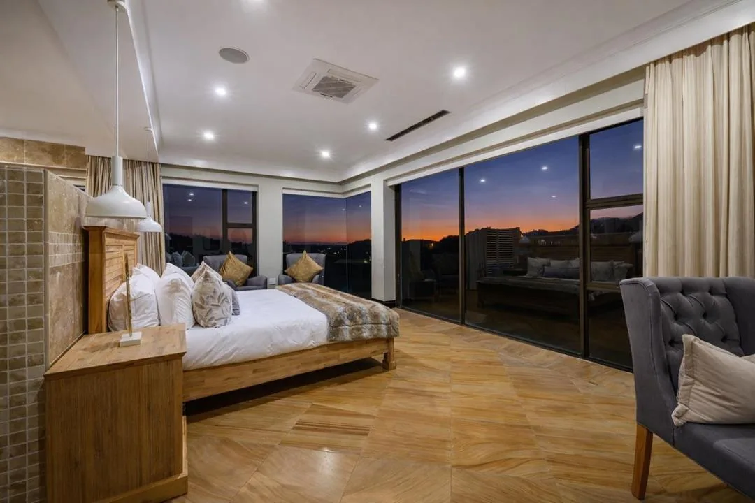 6 Bedroom House for sale in Mill Park
