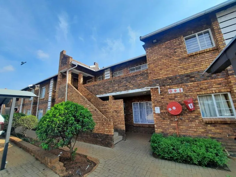 2 Bedroom Apartment / flat to rent in Winternest