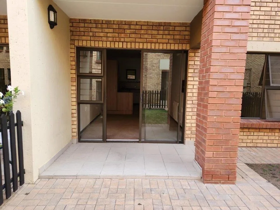 1 Bedroom Apartment / flat for sale in Olivedale