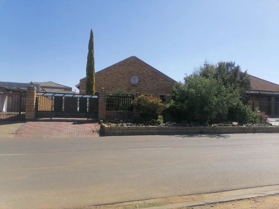 3 Bedroom House for sale in Vista Park