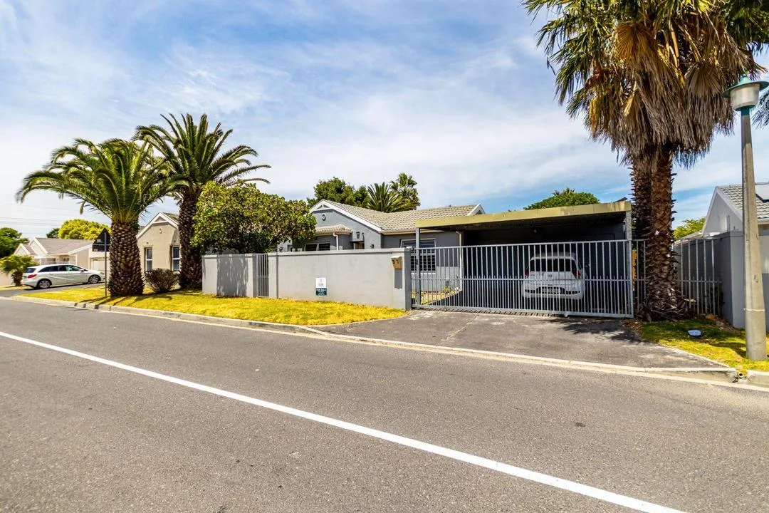 3 Bedroom House for sale in Sunningdale