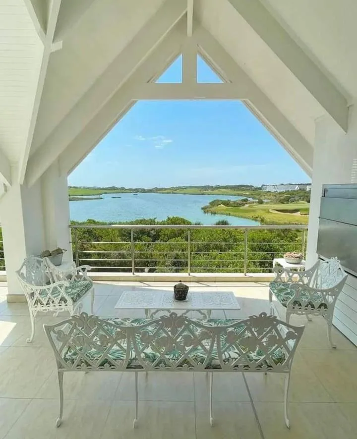 4 Bedroom House to rent in St Francis Links
