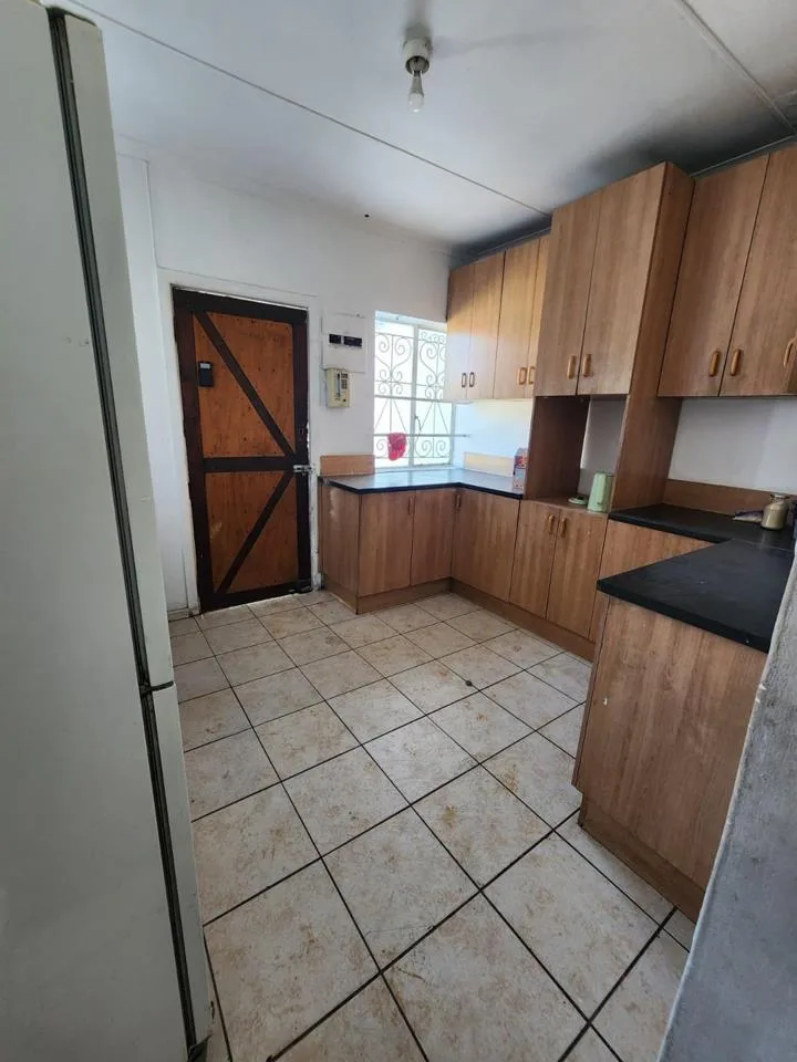 3 Bedroom House for sale in Korsten