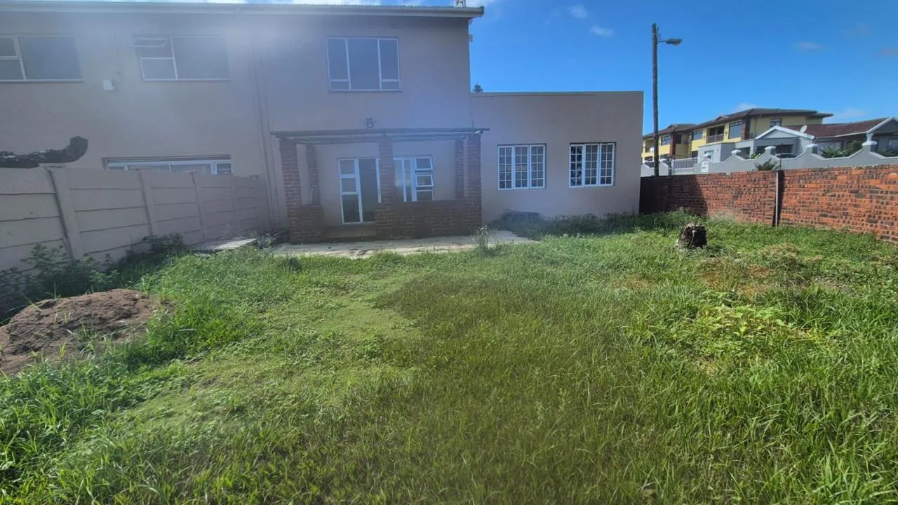 4 Bedroom Townhouse to rent in Bluff