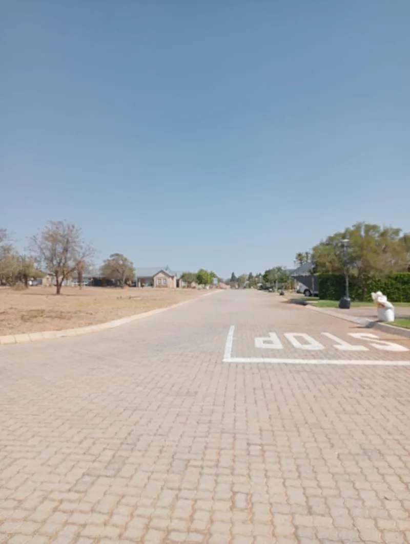 873 m² Land available in Tweefontein