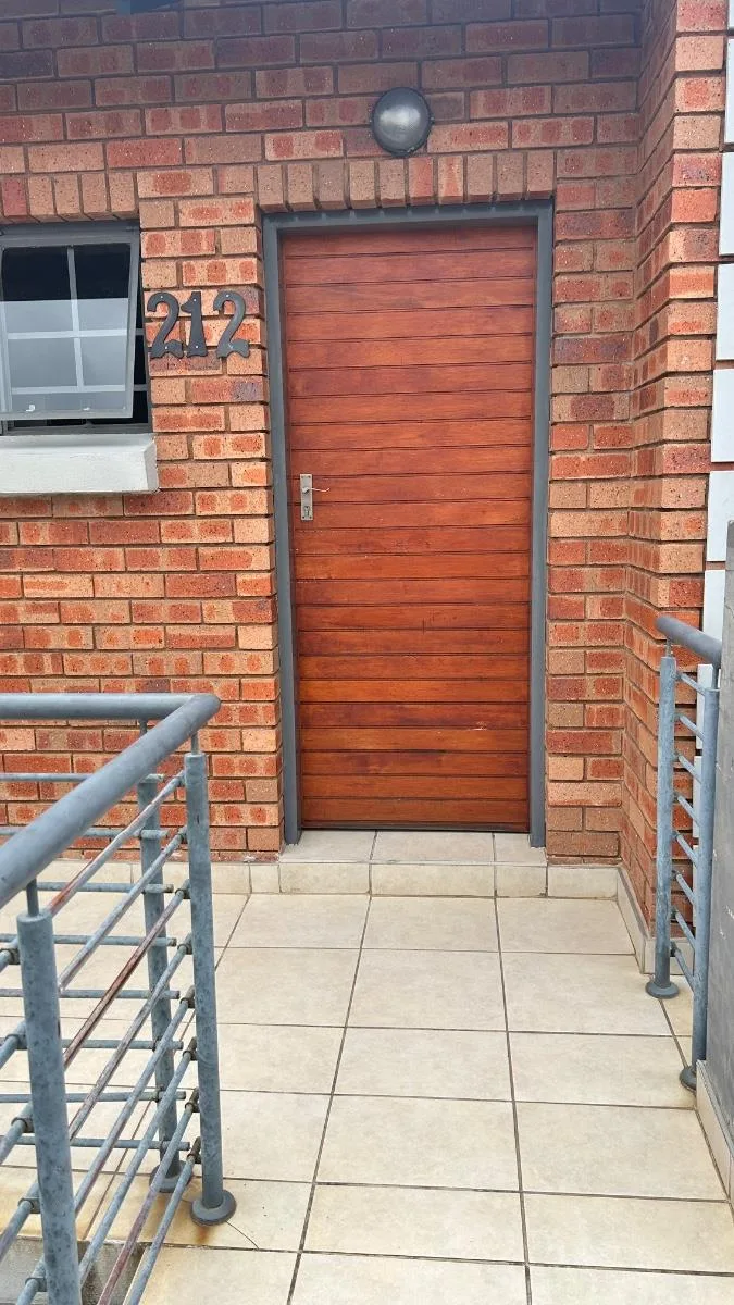 2 Bedroom Apartment / flat for sale in Sagewood