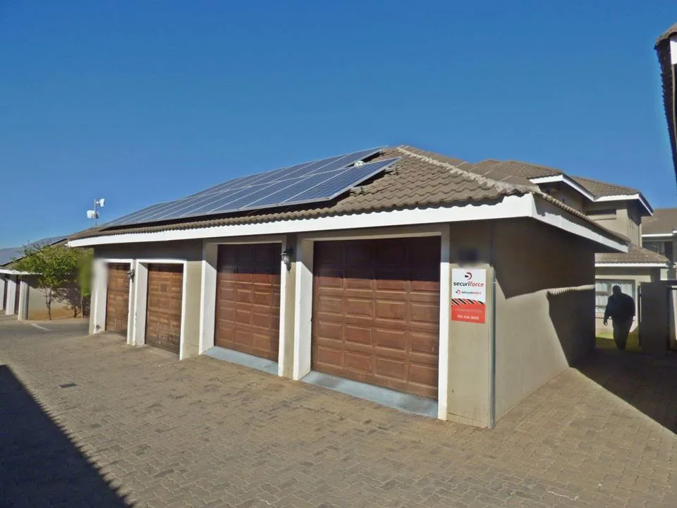 3 Bedroom Townhouse for sale in Shellyvale