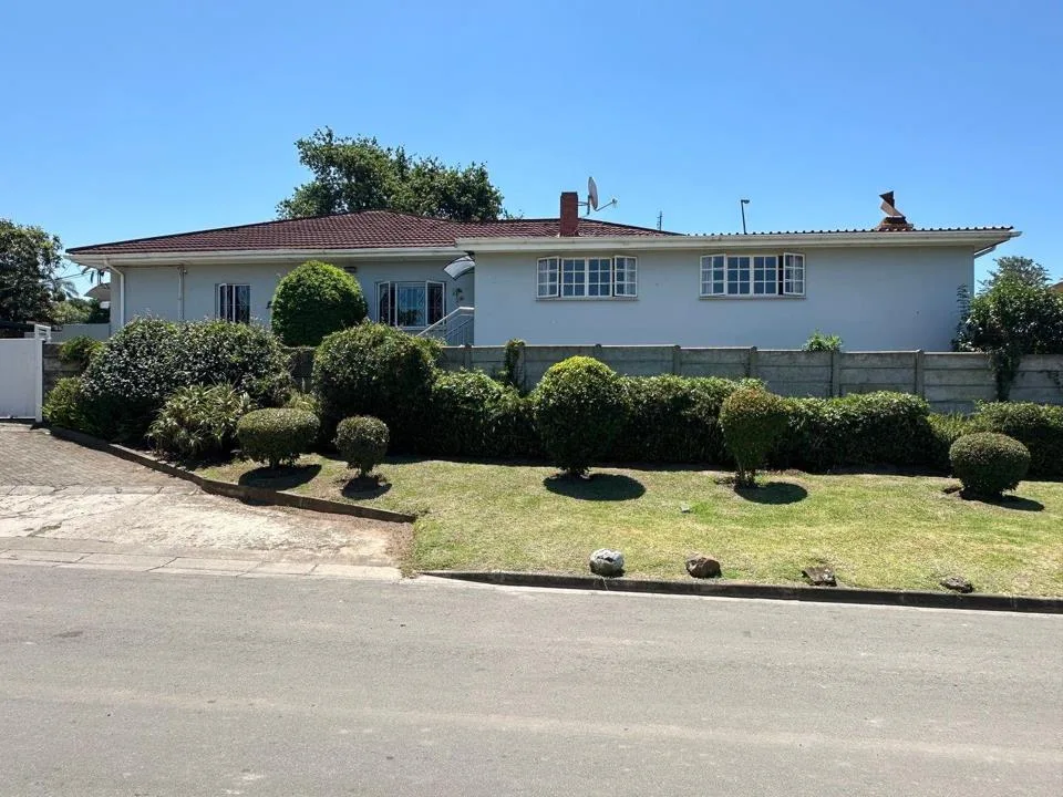 7 Bedroom House for sale in Mthatha