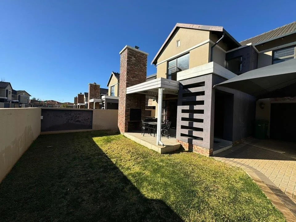 3 Bedroom Townhouse for sale in Baillie Park