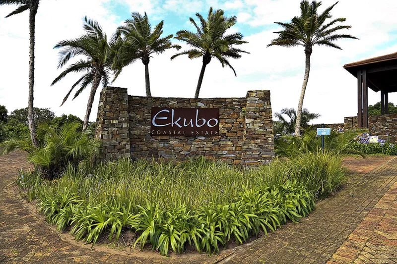 1 962 m² Land available in Port Edward