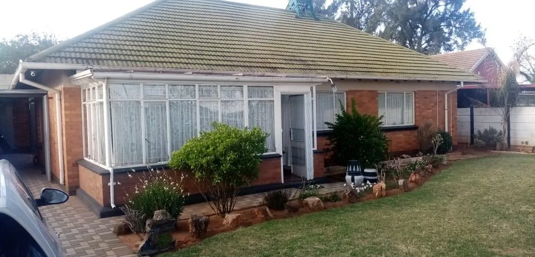 3 Bedroom House for sale in Stilfontein