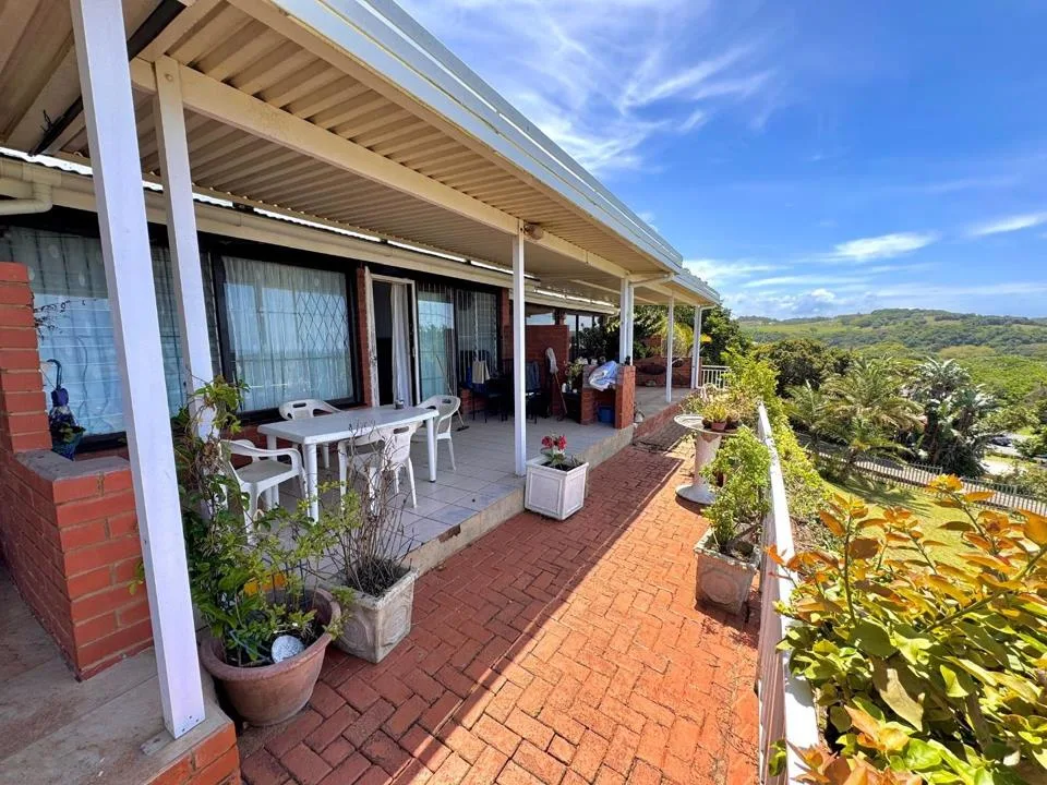 2 Bedroom Apartment / flat for sale in Shelly Beach