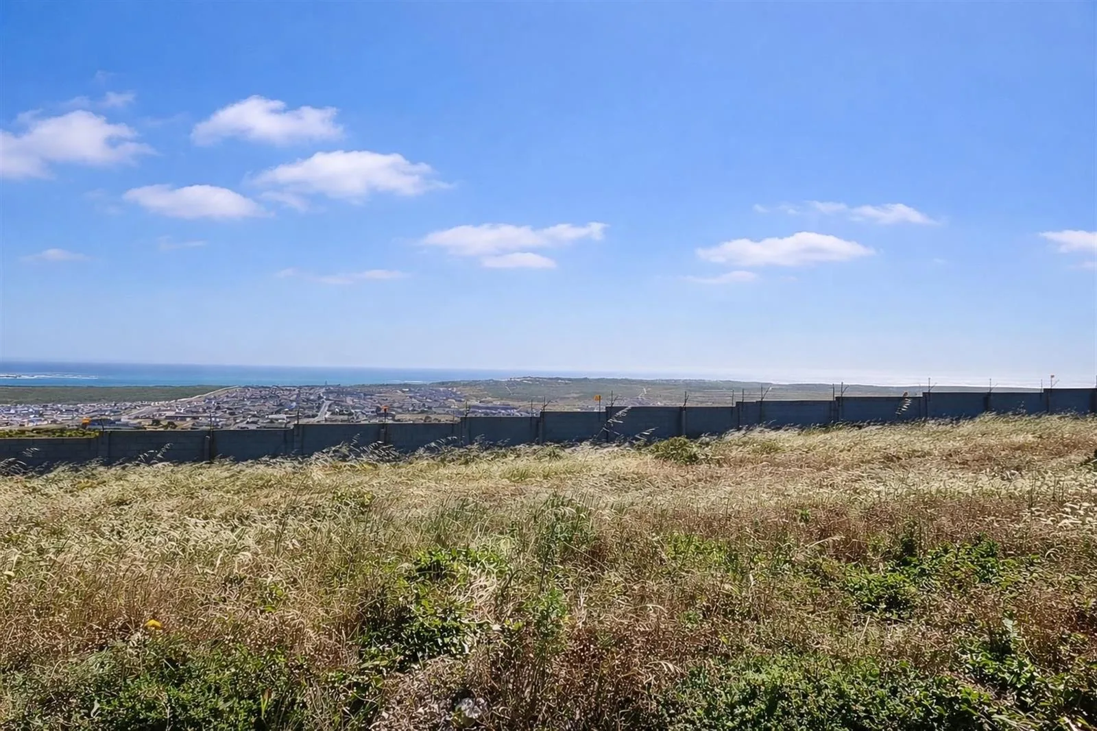 784 m² Land available in Hoogland