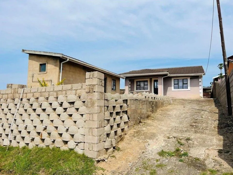 2 Bedroom House for sale in Lovu
