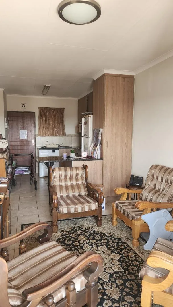 1 Bedroom Apartment / flat for sale in Pomona