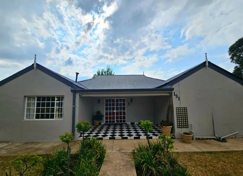 3 Bedroom House for sale in Wakkerstroom