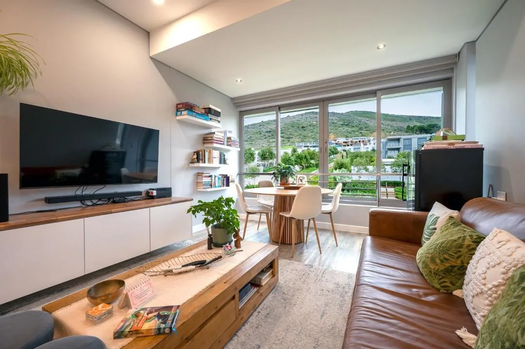 2 Bedroom Apartment / flat for sale in Plattekloof