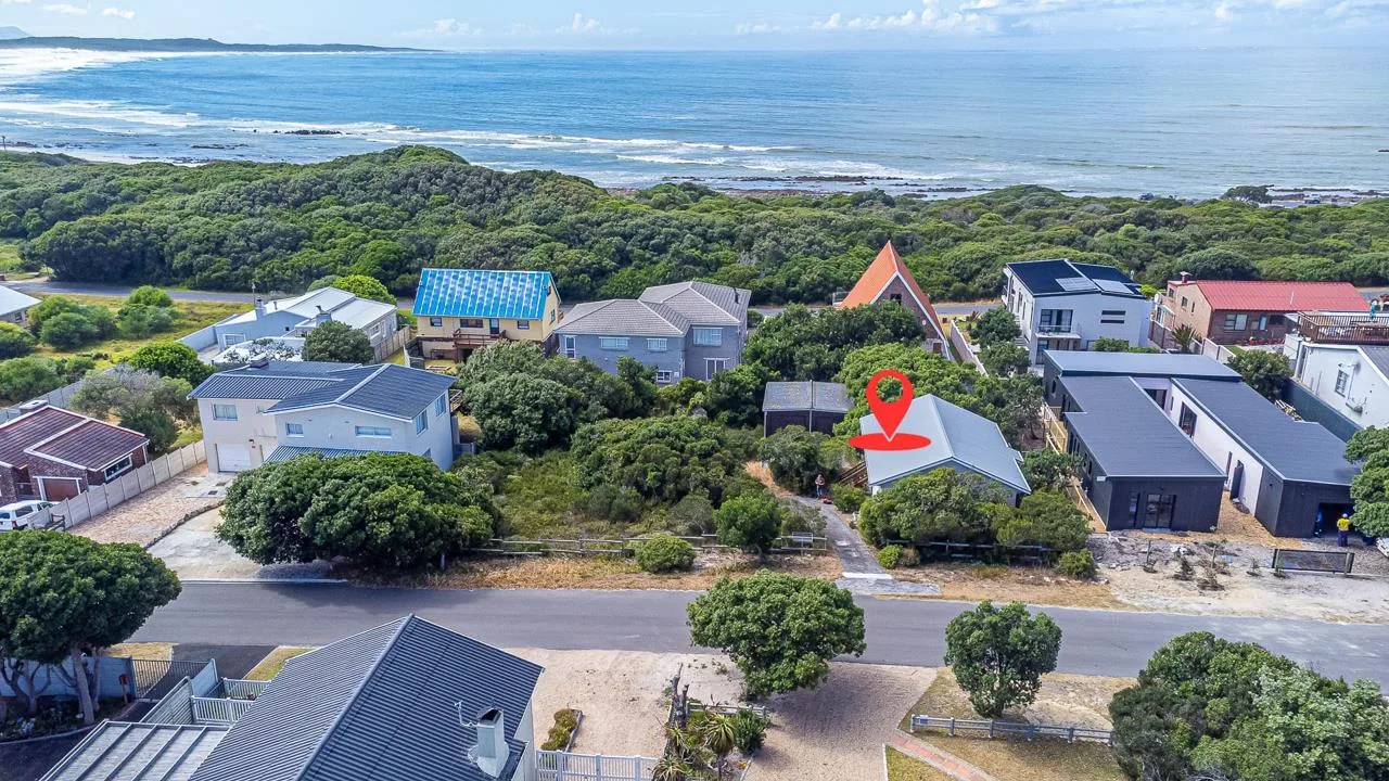 3 Bedroom House for sale in Franskraal