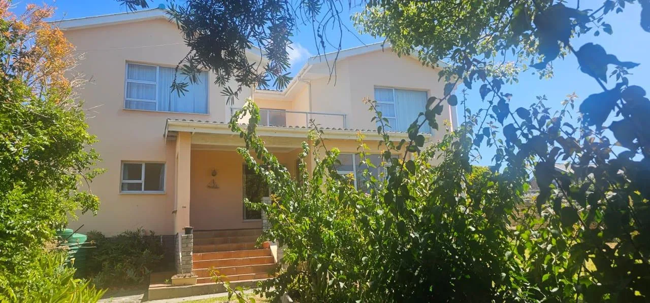 3 Bedroom House for sale in Palmiet
