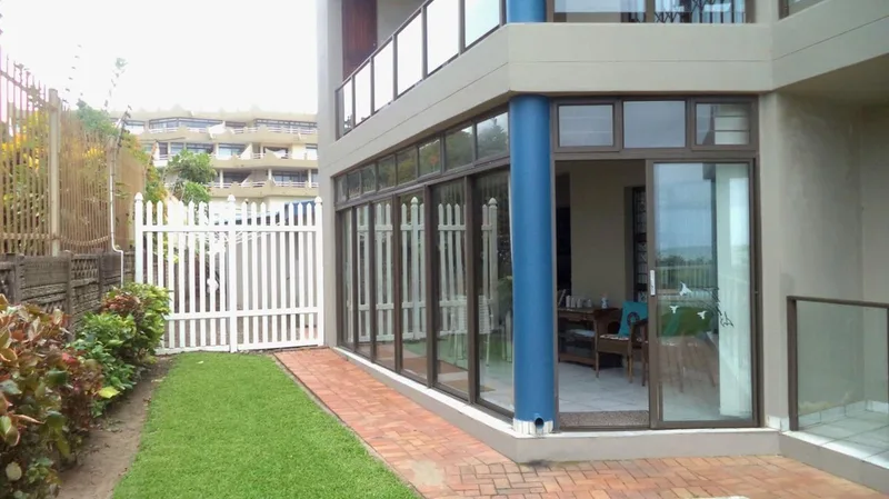 2 Bedroom Apartment / flat for sale in Manaba Beach