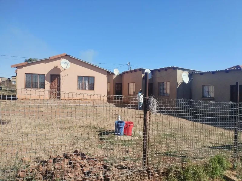 House for sale in Botleng