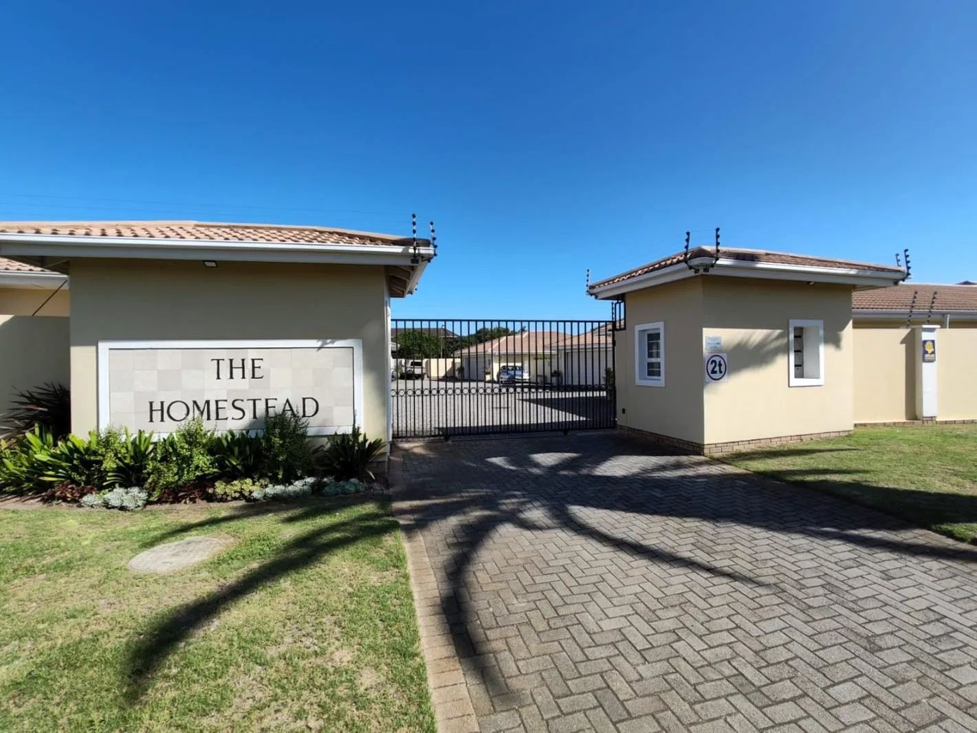 3 Bedroom Townhouse in Summerstrand