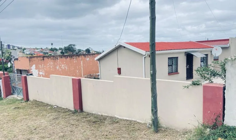 2 Bedroom House for sale in Mdantsane Nu 9