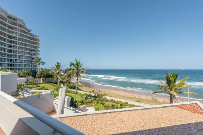 2 Bedroom Apartment / flat for sale in Umhlanga Central