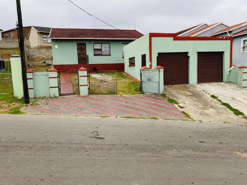3 Bedroom House for sale in Kwadwesi