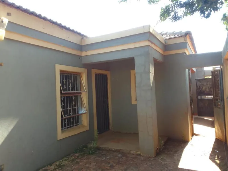 8 Bedroom House for sale in Mapleton AH