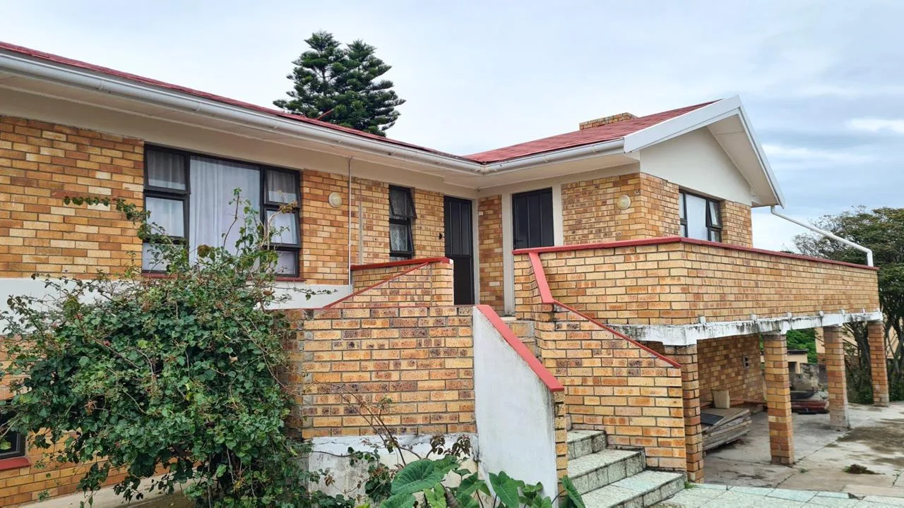 12 Bedroom House for sale in Braelyn