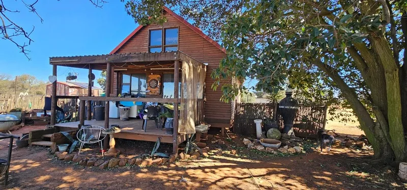6 Bedroom House for sale in Sundra AH