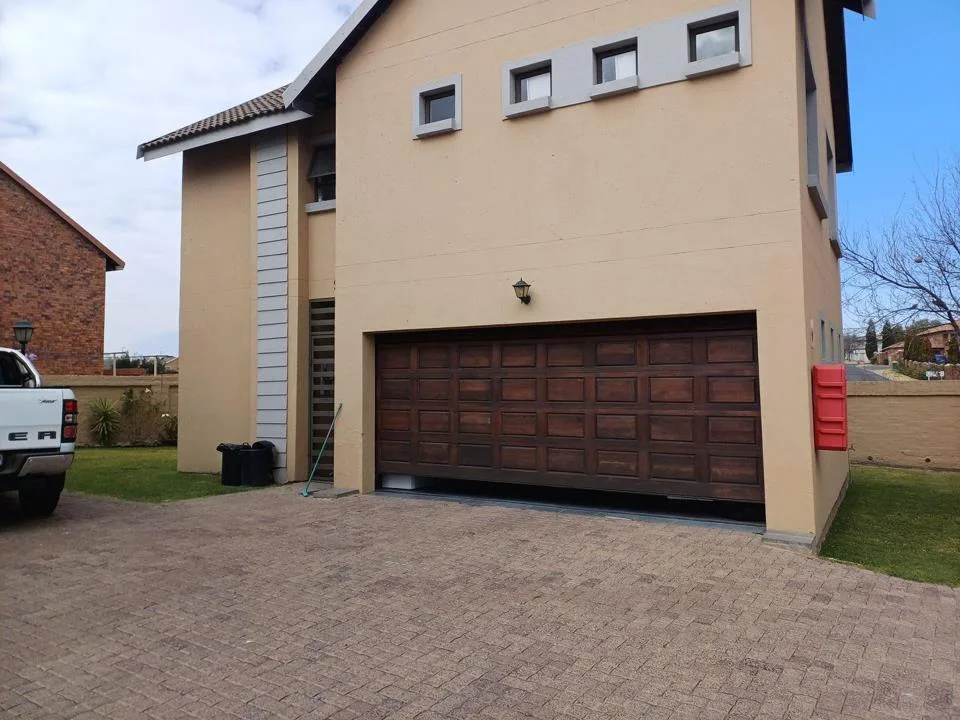 3 Bedroom Townhouse to rent in Secunda