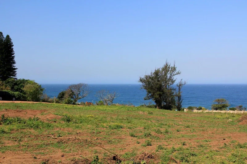 1 680 m² Land available in Bazley Beach