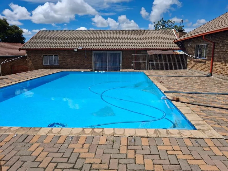4 Bedroom House for sale in Del Judor Ext 12