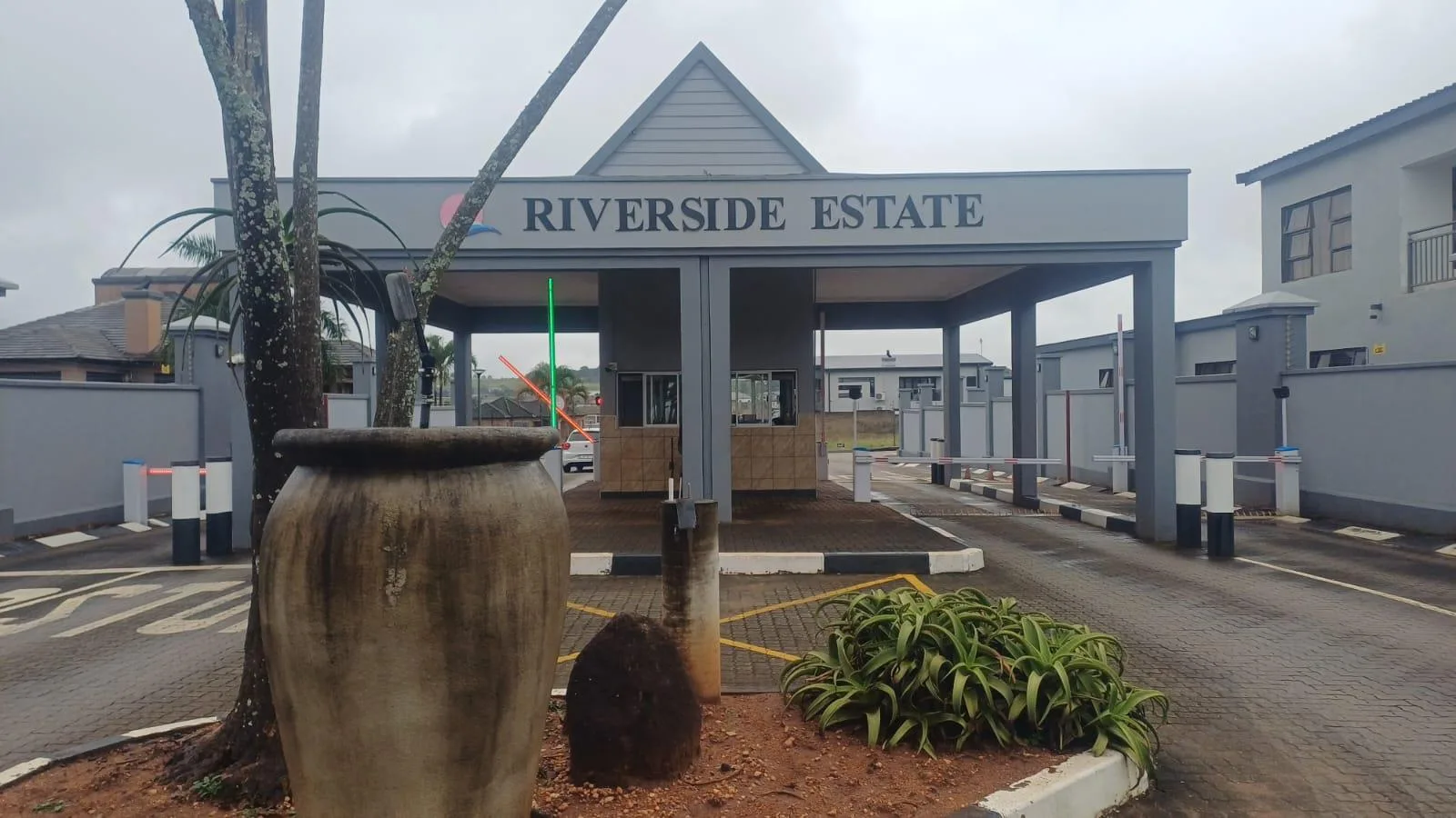 743 m² Land available in Riverside Estate