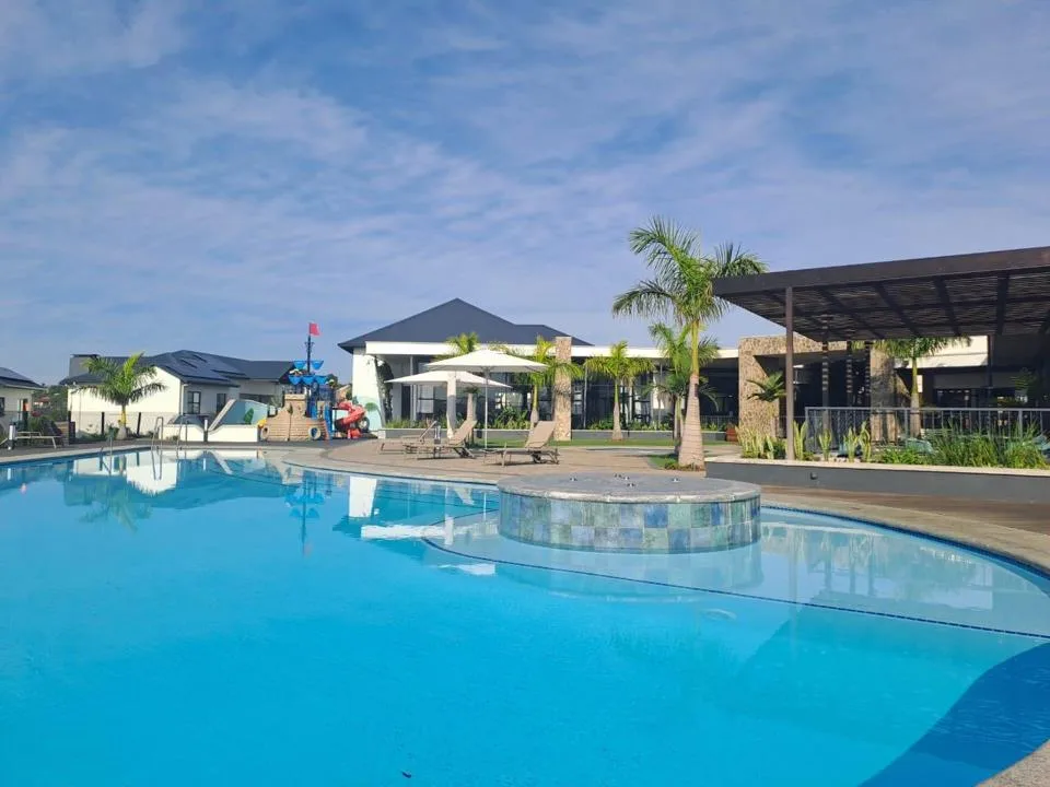 2 Bedroom Apartment / flat to rent in Ballito Central