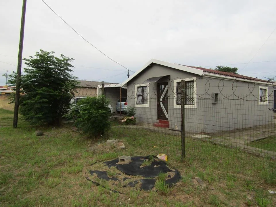 3 Bedroom House for sale in Mdantsane Nu 5
