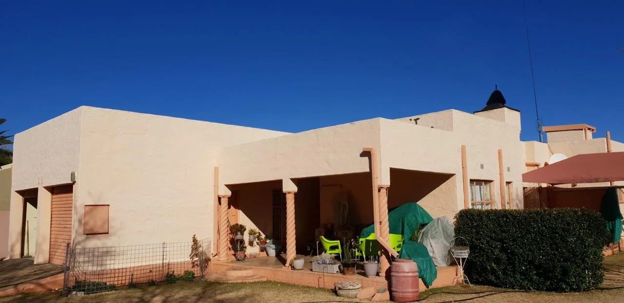 3 Bedroom House for sale in Vryburg