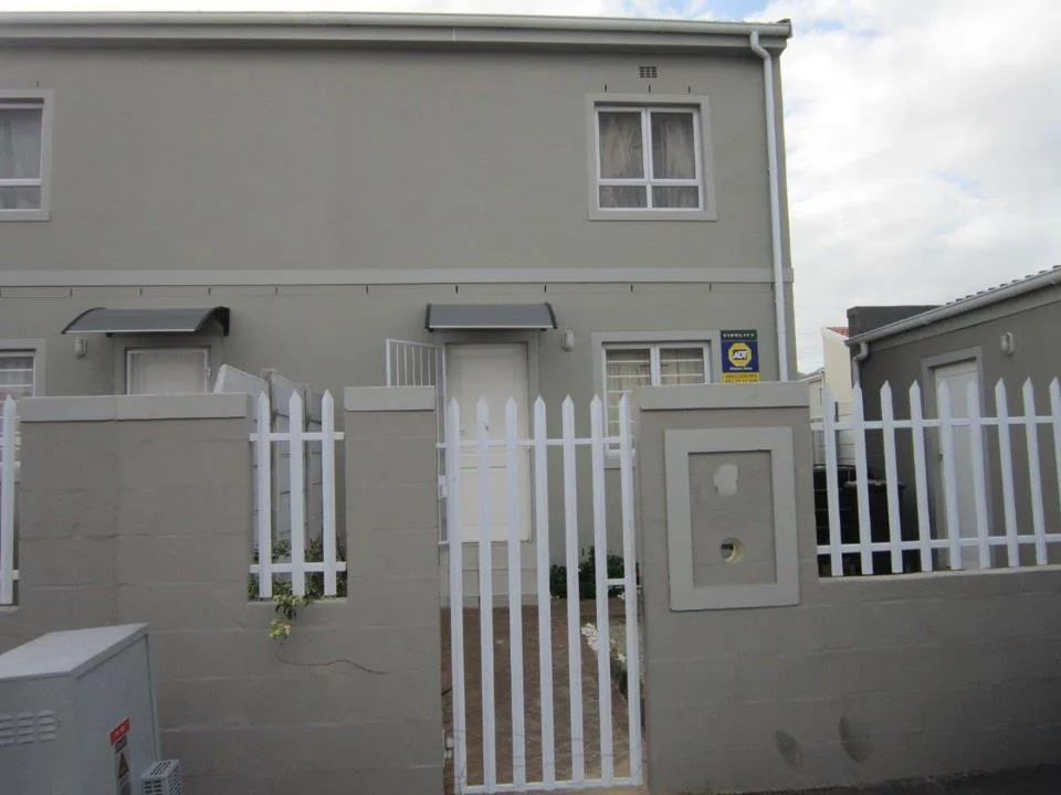3 Bedroom Townhouse for sale in Rivergate