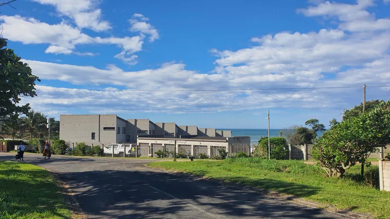 1 137 m² Land available in Leisure Bay