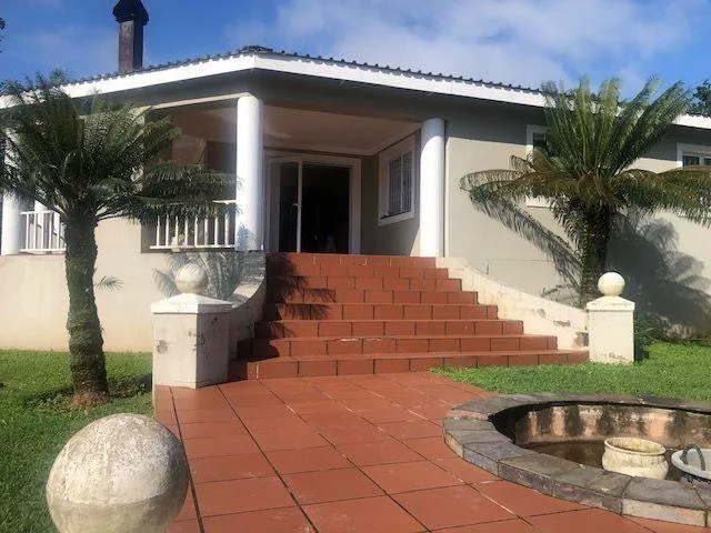 4 Bedroom House for sale in Scottsville