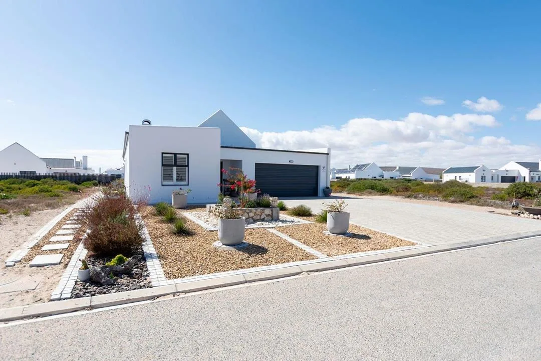 3 Bedroom House for sale in Britannia Bay
