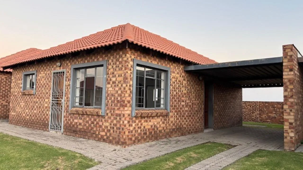 3 Bedroom House for sale in Evander