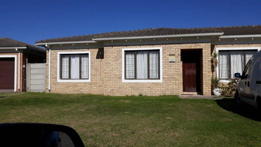 3 Bedroom Townhouse in Port Elizabeth Outlying