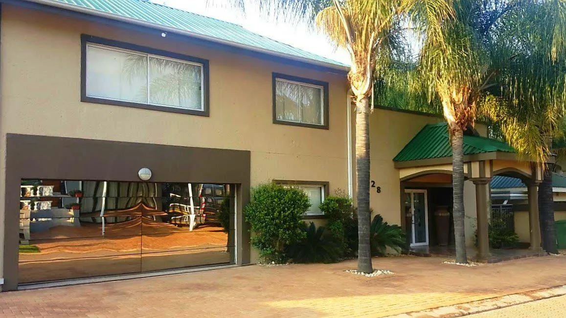 4 Bedroom House for sale in Caribbean Beach