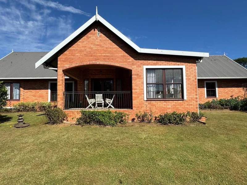 3 Bedroom Townhouse to rent in Hilton Central