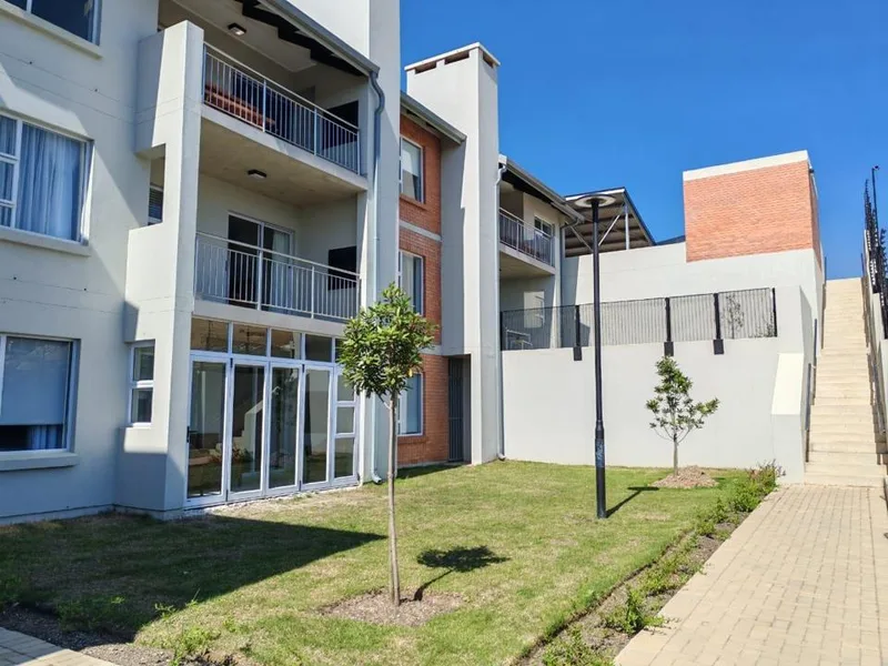 4 Bedroom Apartment / flat for sale in George South