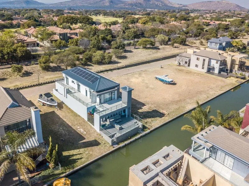 4 Bedroom House for sale in The Islands Estates